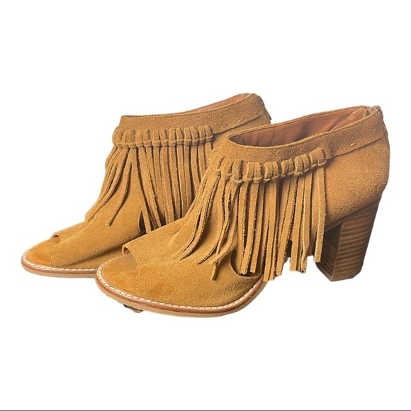 Sbicca Vintage Collection, Hickory, EUC - Picture 3 of 9